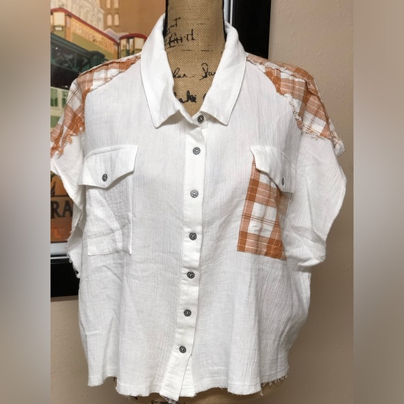 POL 2XL BNWOT Plaid Accent Off White Boho/Casual Button Up Top🌻 - Picture 3 of 8